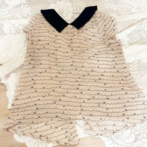 Cream Short-Sleeve Blouse with Black/Navy Collar